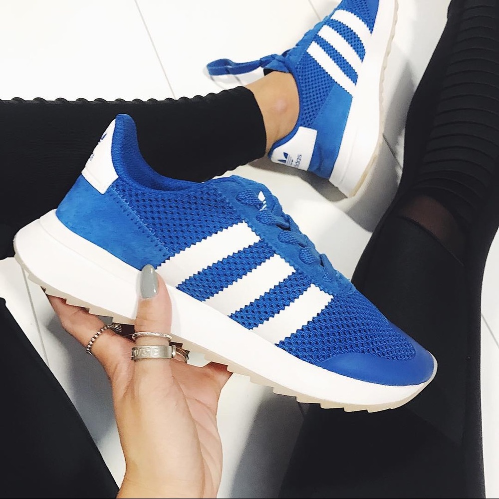 COPY - Adidas Flashback Sneakers
